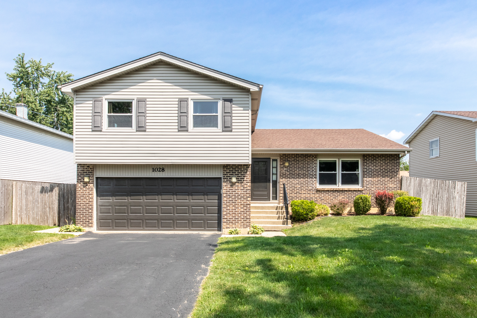 1028 Knollwood Lane, Bartlett, IL 60103