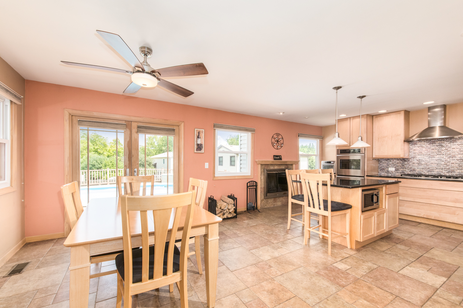 1028 Knollwood Lane, Bartlett, IL 60103