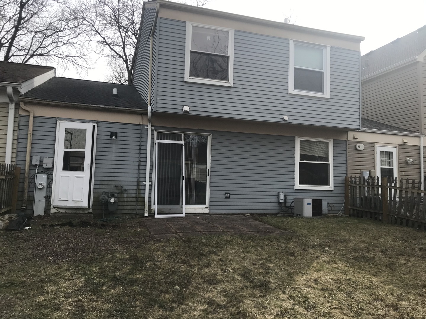 689 Wilson Street, Hanover Park, IL 60133