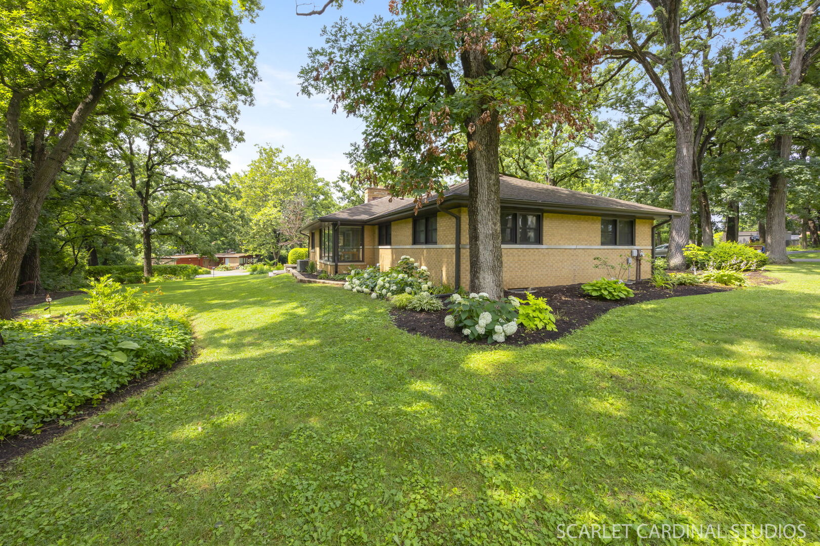 23W223 Blackcherry Lane, Glen Ellyn, IL 60137