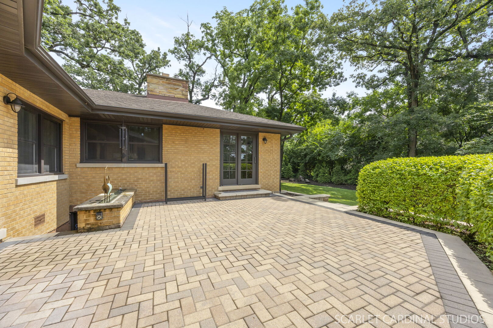 23W223 Blackcherry Lane, Glen Ellyn, IL 60137