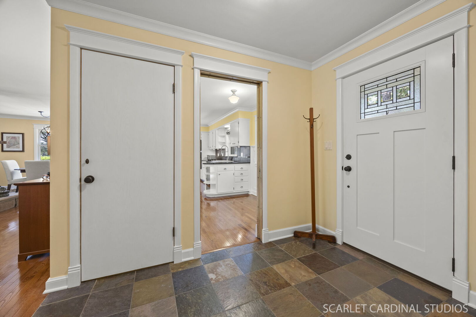 23W223 Blackcherry Lane, Glen Ellyn, IL 60137
