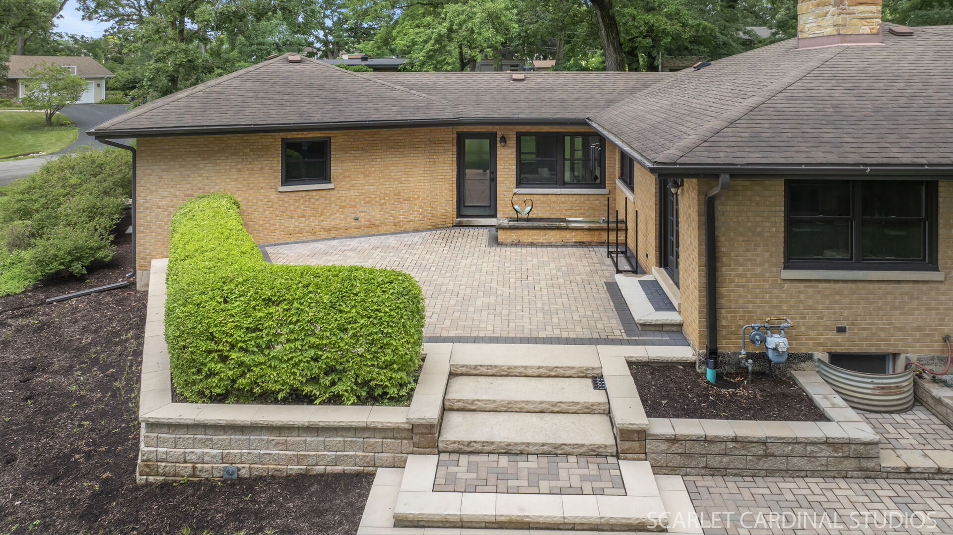 23W223 Blackcherry Lane, Glen Ellyn, IL 60137