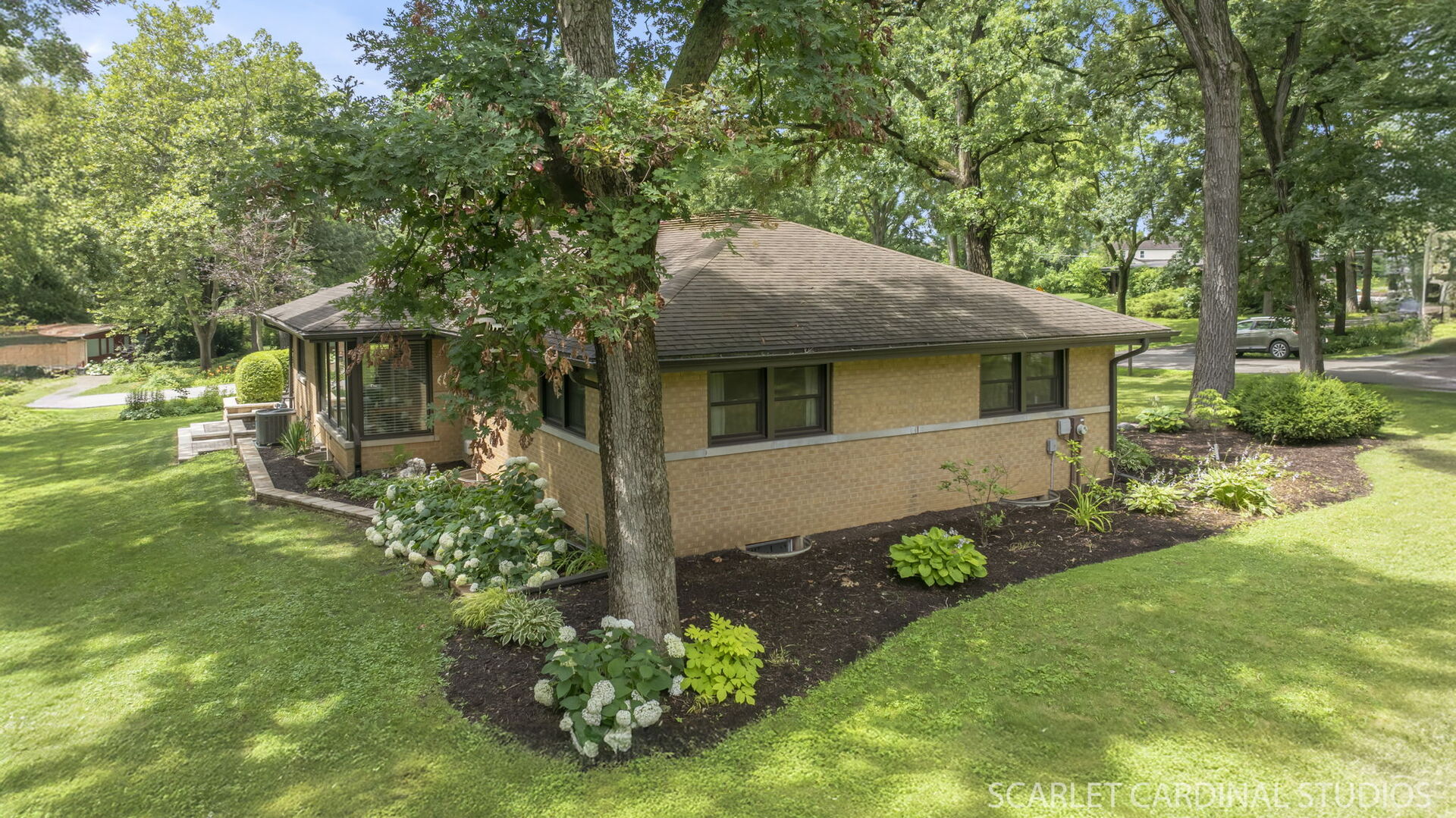 23W223 Blackcherry Lane, Glen Ellyn, IL 60137