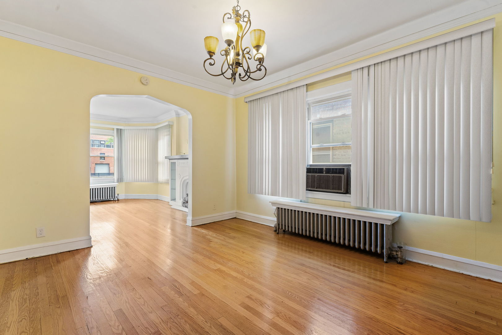 7636 S Winchester Avenue, Chicago, IL 60620
