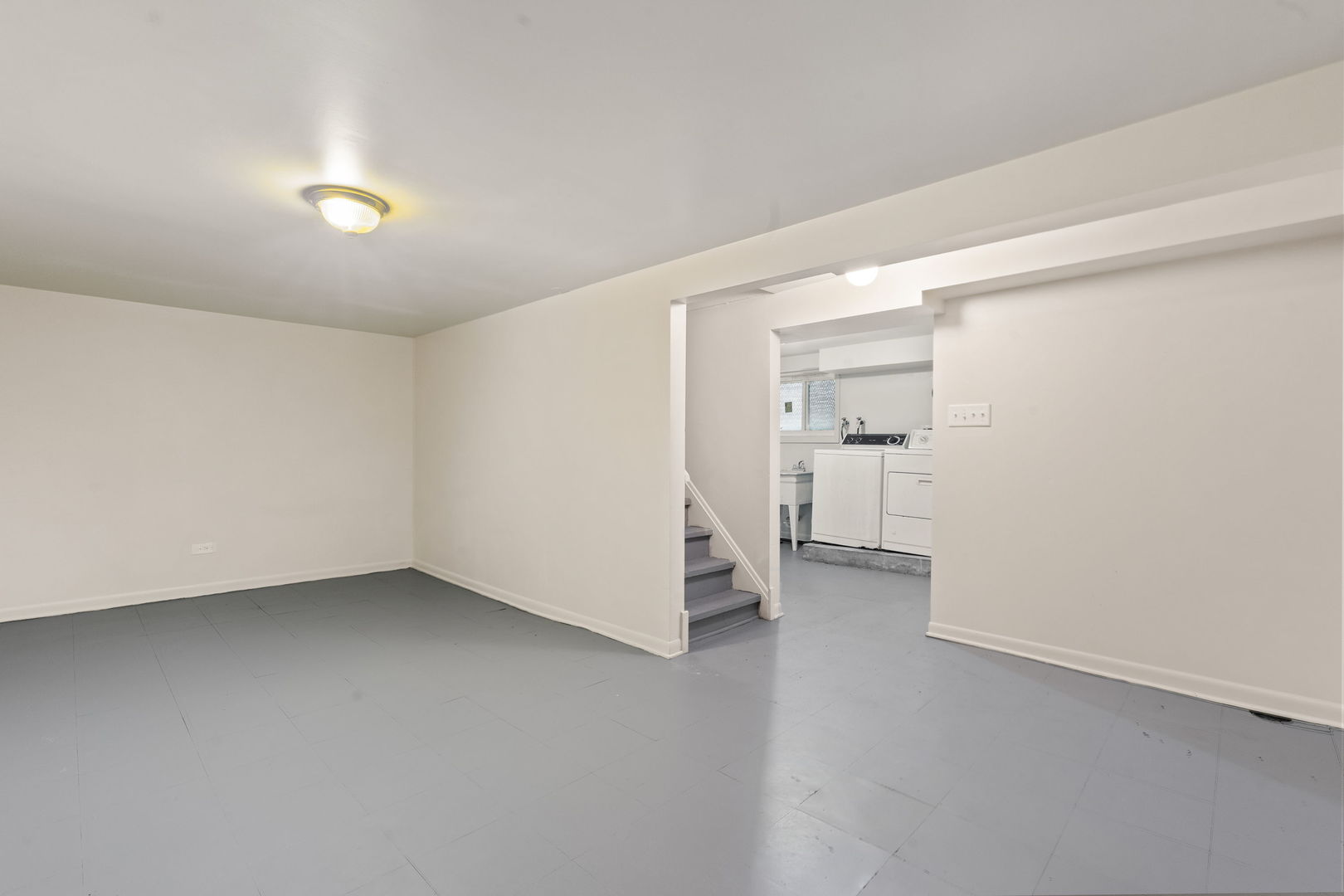 7636 S Winchester Avenue, Chicago, IL 60620