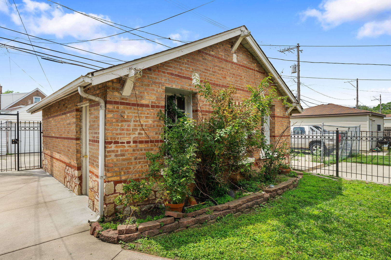 7636 S Winchester Avenue, Chicago, IL 60620