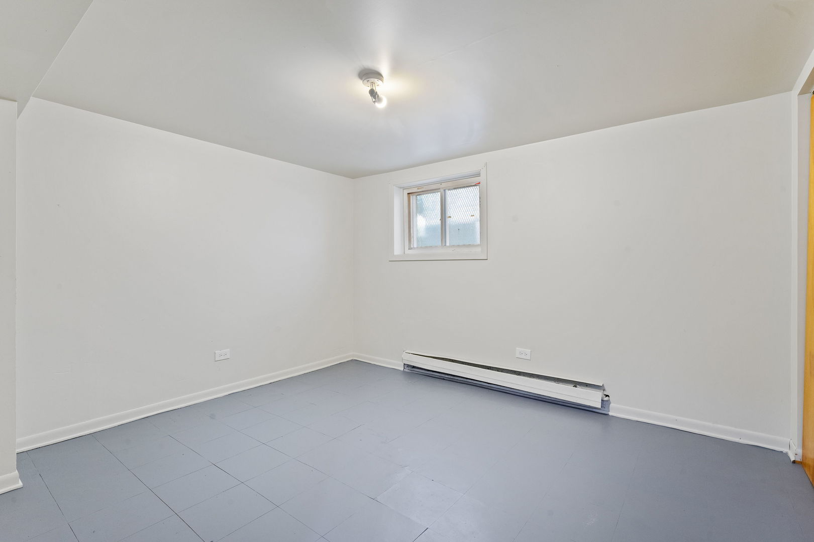 7636 S Winchester Avenue, Chicago, IL 60620