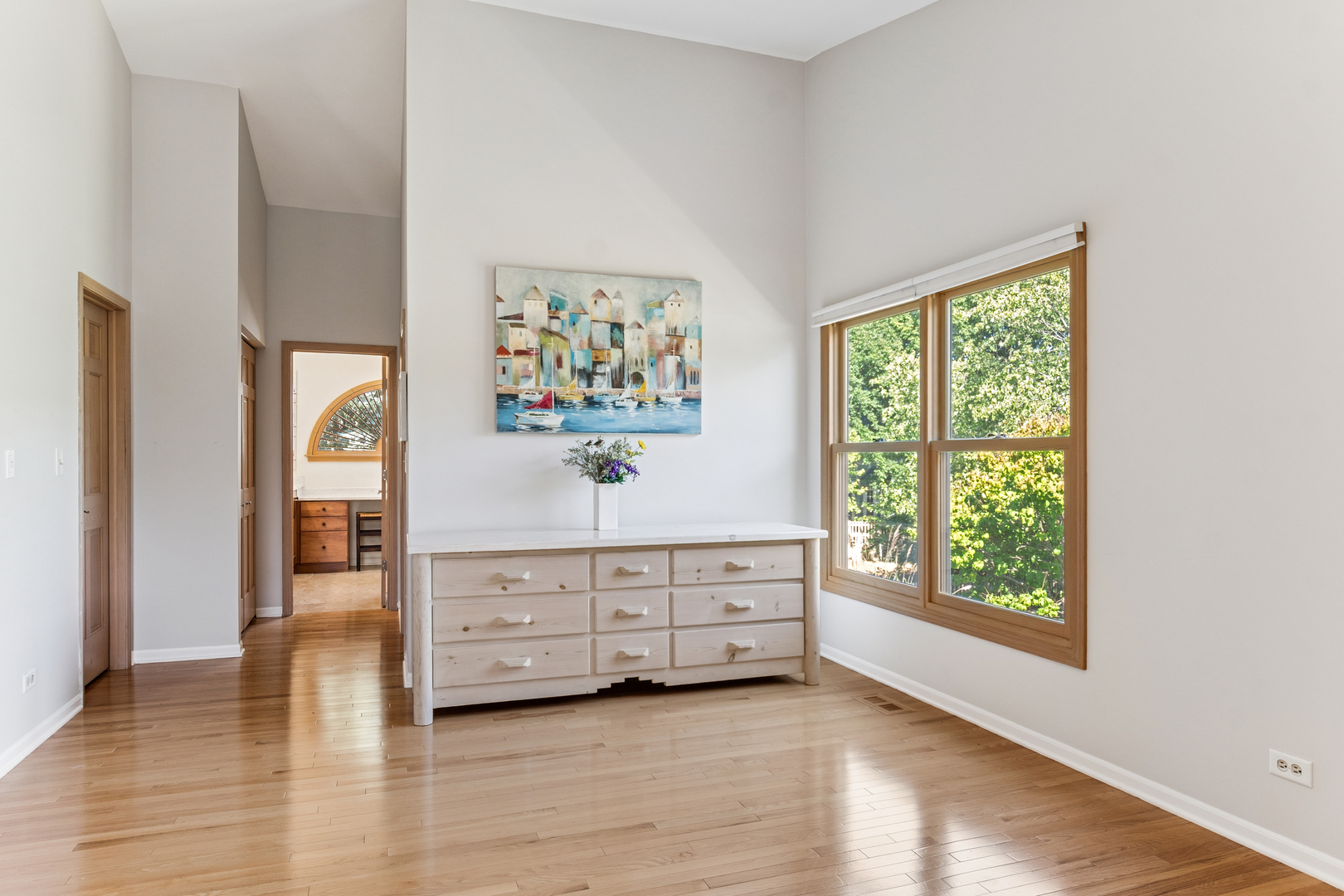 941 E Rosewood Avenue, Naperville, IL 60563