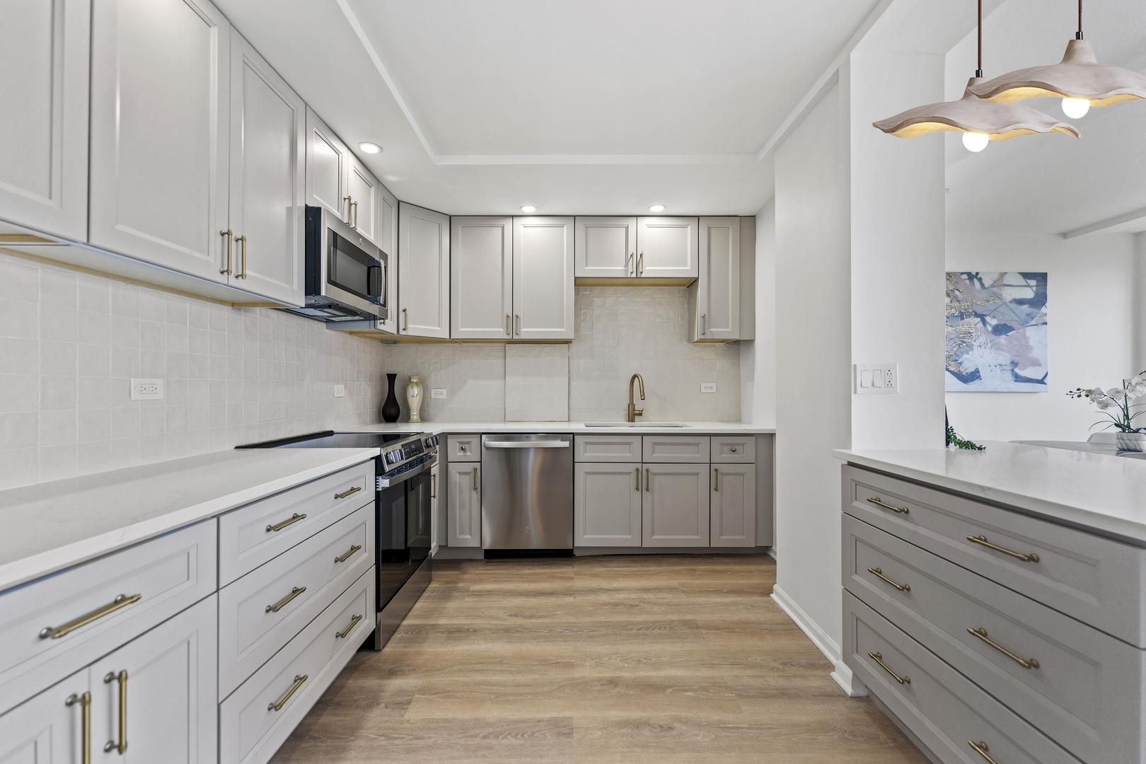 2970 N Lake Shore Drive #18D, Chicago, IL 60657