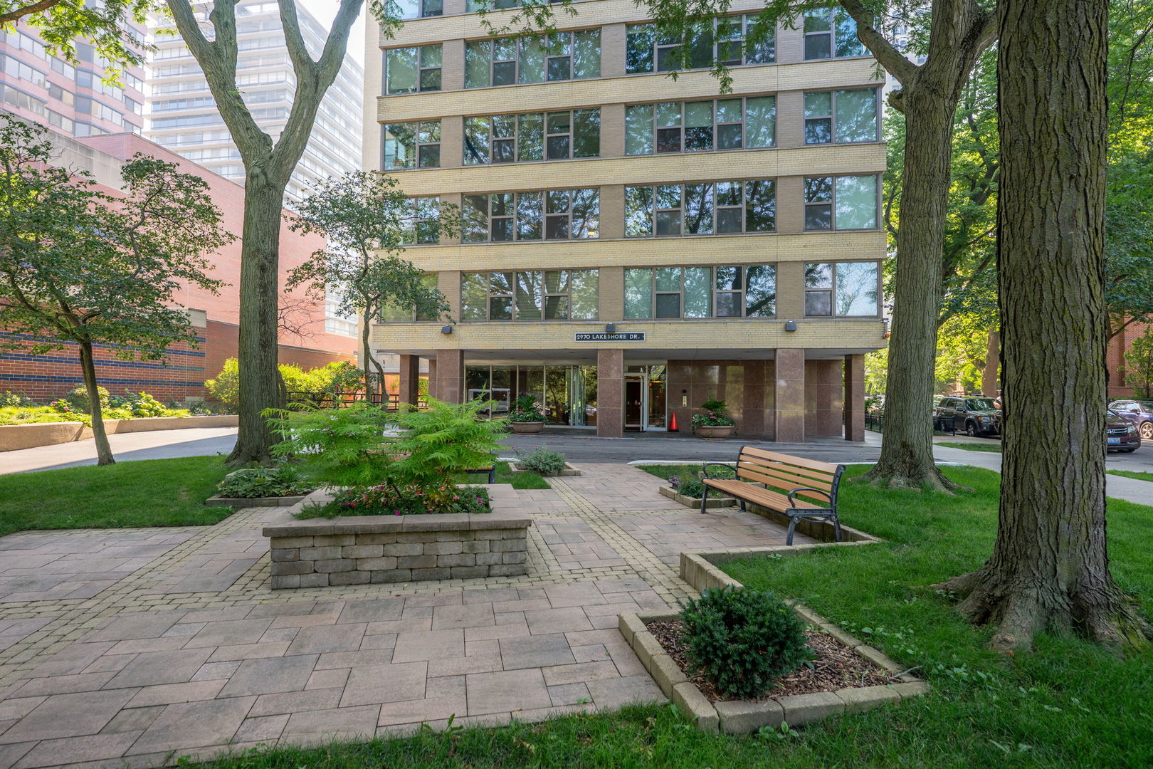 2970 N Lake Shore Drive #18D, Chicago, IL 60657