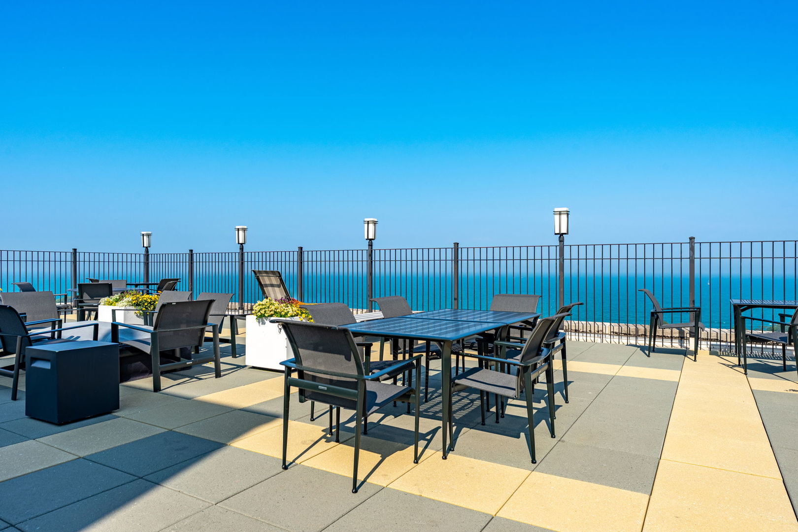 2970 N Lake Shore Drive #18D, Chicago, IL 60657