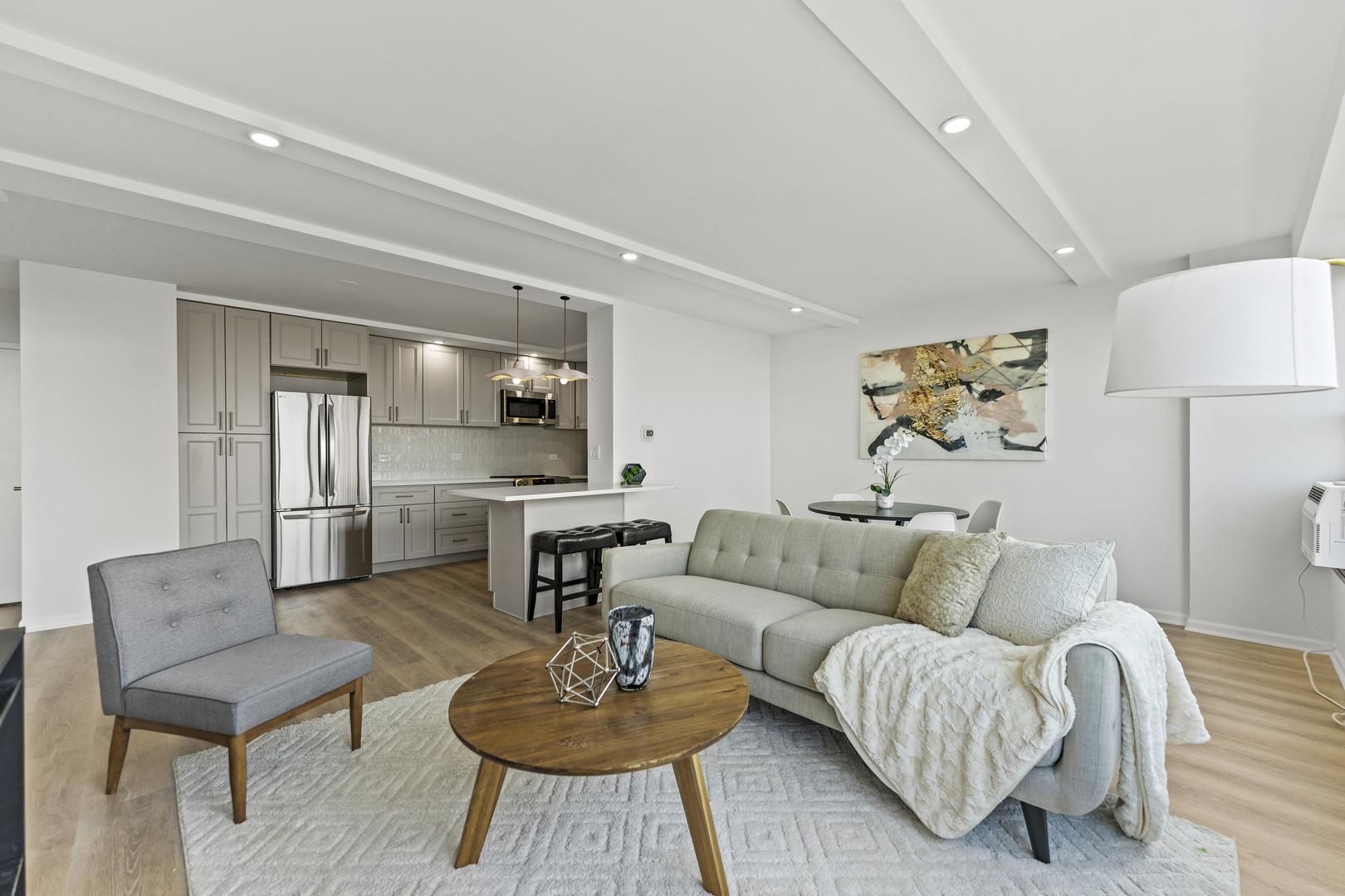 2970 N Lake Shore Drive #18D, Chicago, IL 60657