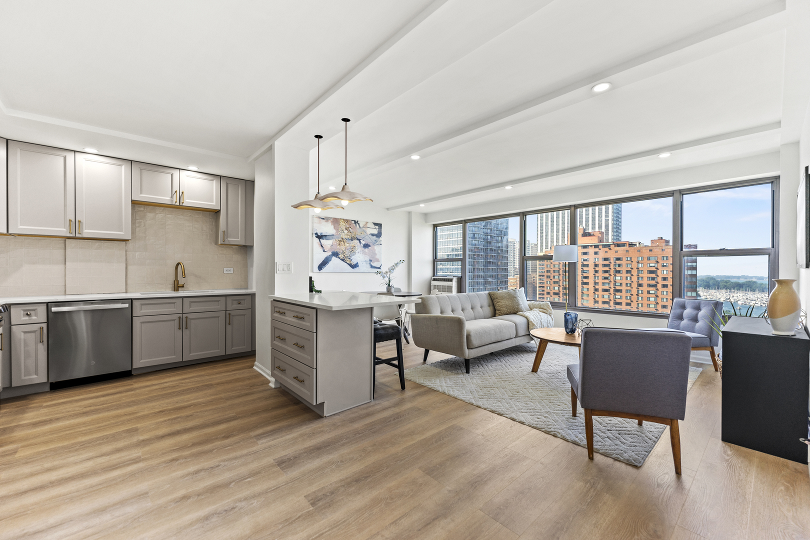 2970 N Lake Shore Drive #18D, Chicago, IL 60657