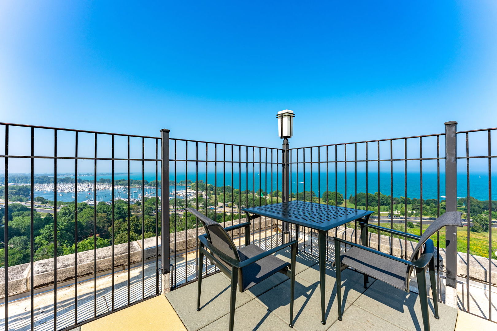 2970 N Lake Shore Drive #18D, Chicago, IL 60657