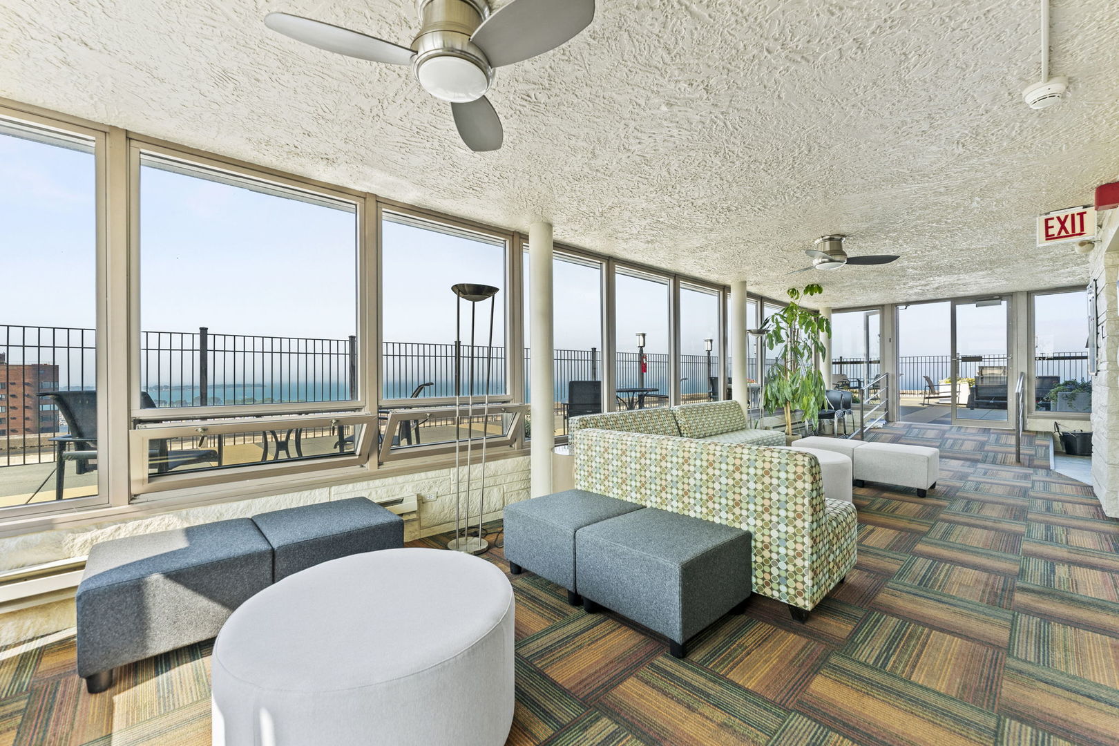 2970 N Lake Shore Drive #18D, Chicago, IL 60657