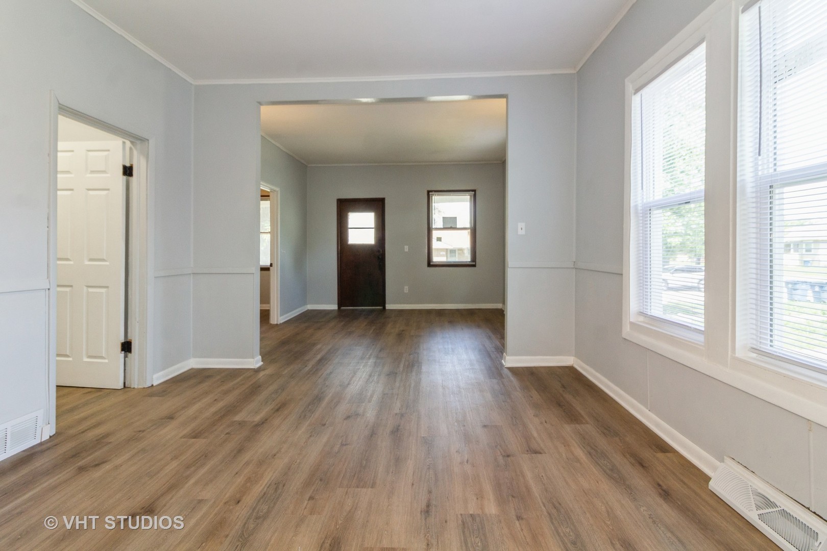 92 W 37 Street, Steger, IL 60475