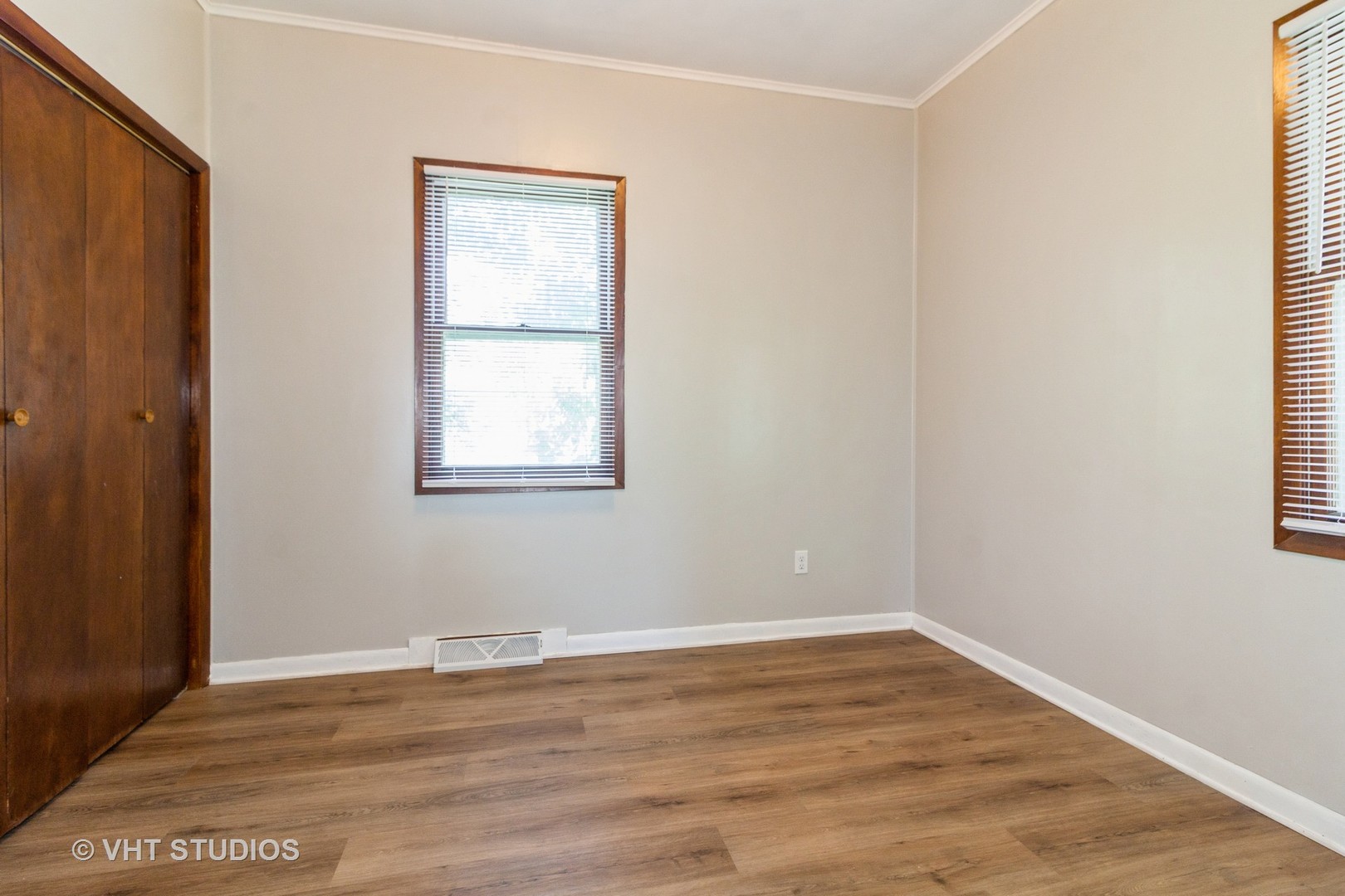 92 W 37 Street, Steger, IL 60475