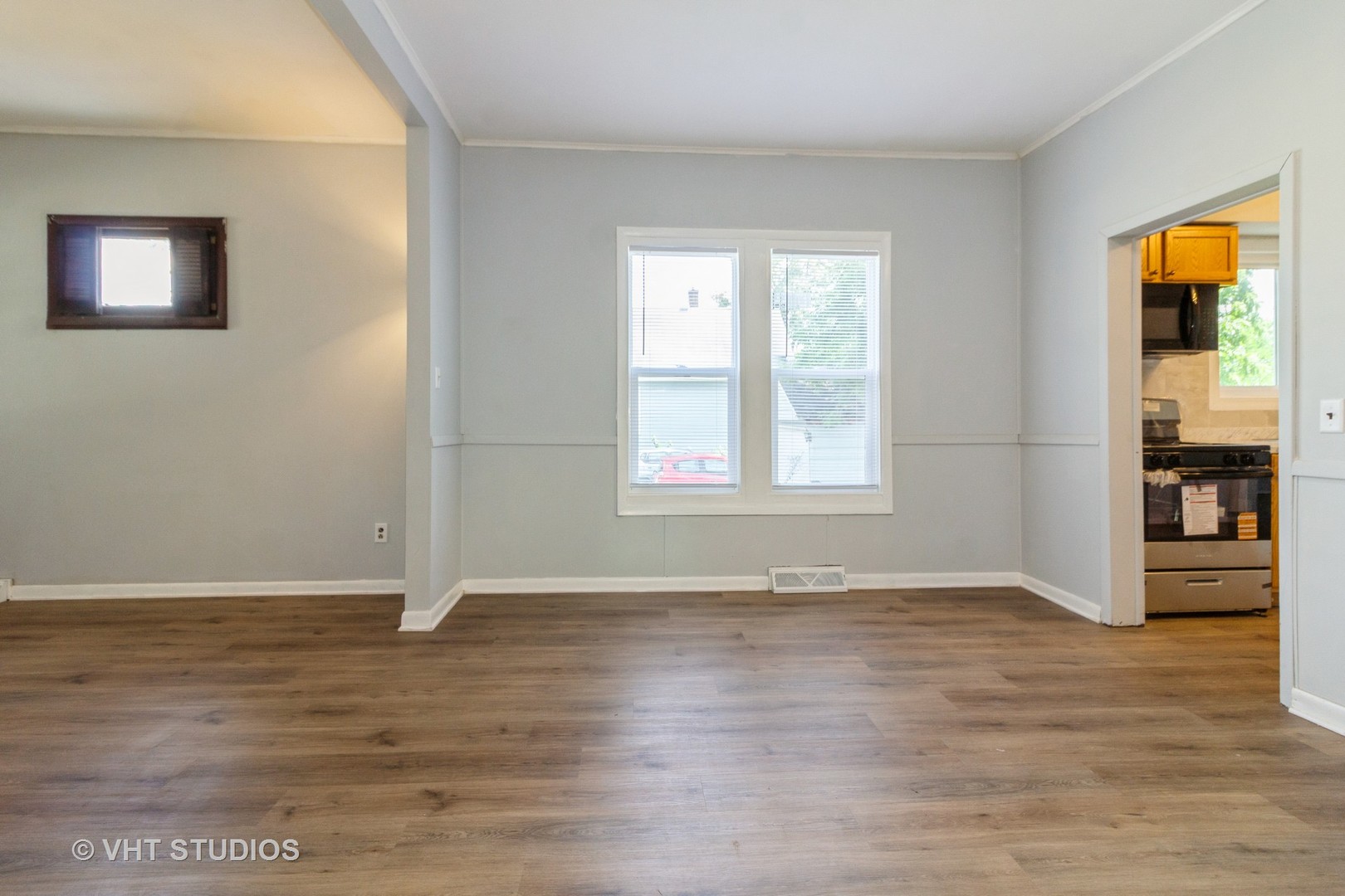 92 W 37 Street, Steger, IL 60475
