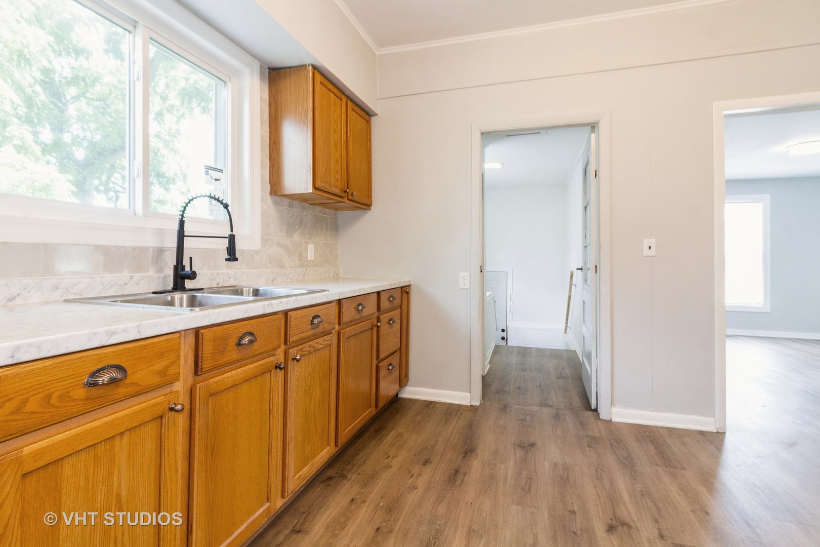 92 W 37 Street, Steger, IL 60475