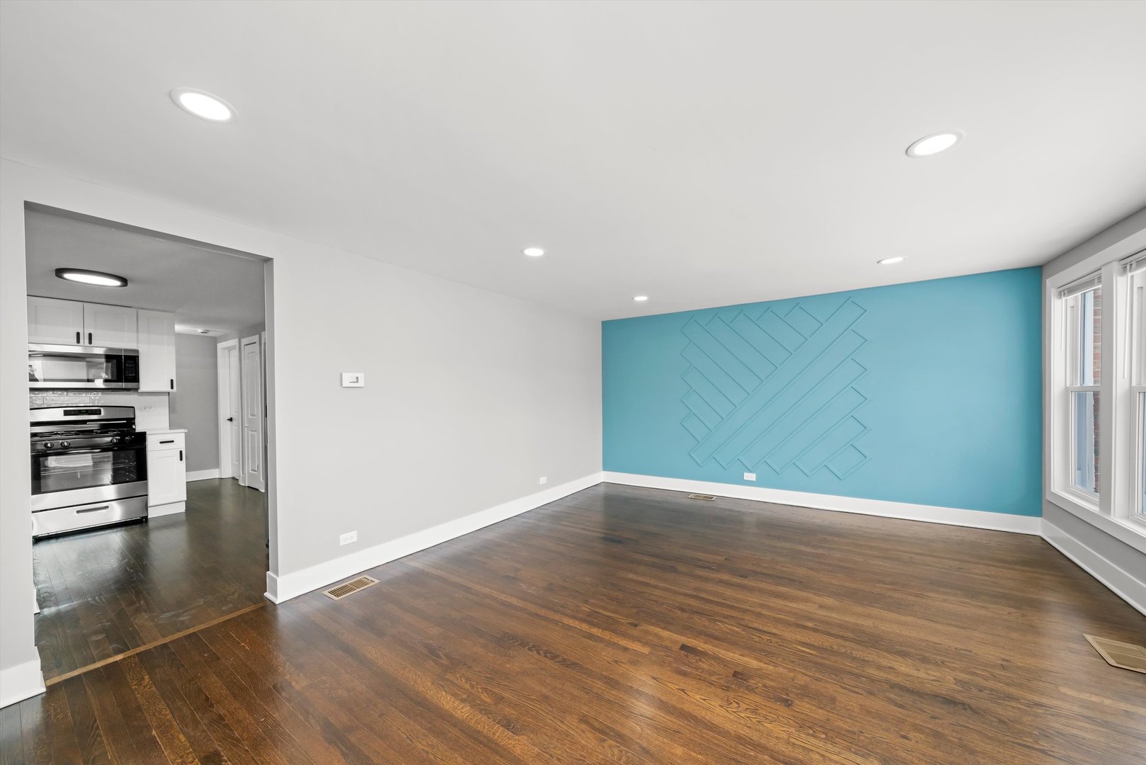 1467 W 73rd Street, Chicago, IL 60636