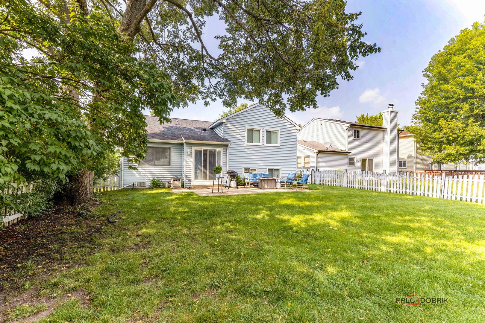 713 N Lakeside Drive, Vernon Hills, IL 60061