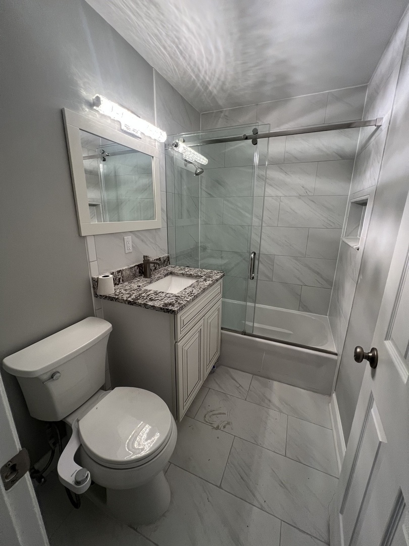 9994 S 84TH Terrace #211, Palos Hills, IL 60465