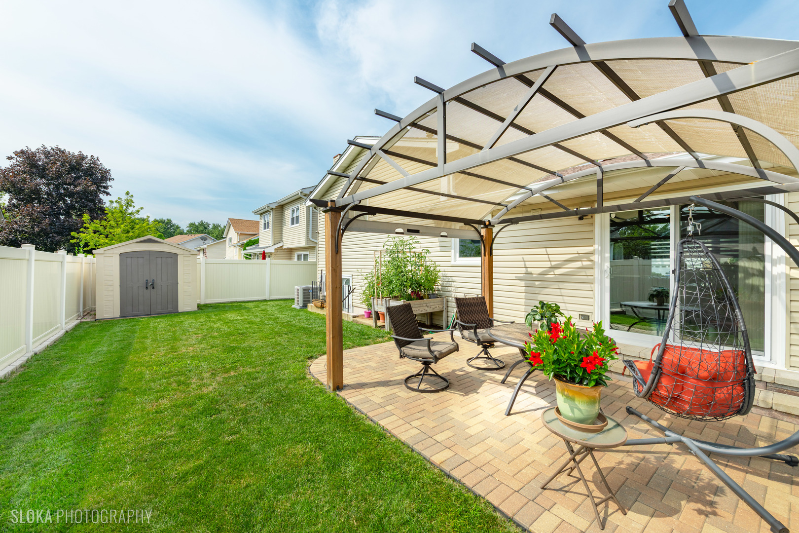 1018 E Meadow Lake Drive, Palatine, IL 60074