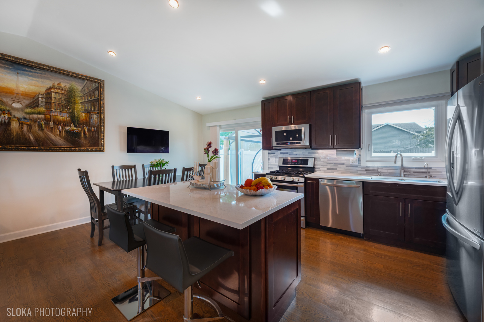 1018 E Meadow Lake Drive, Palatine, IL 60074