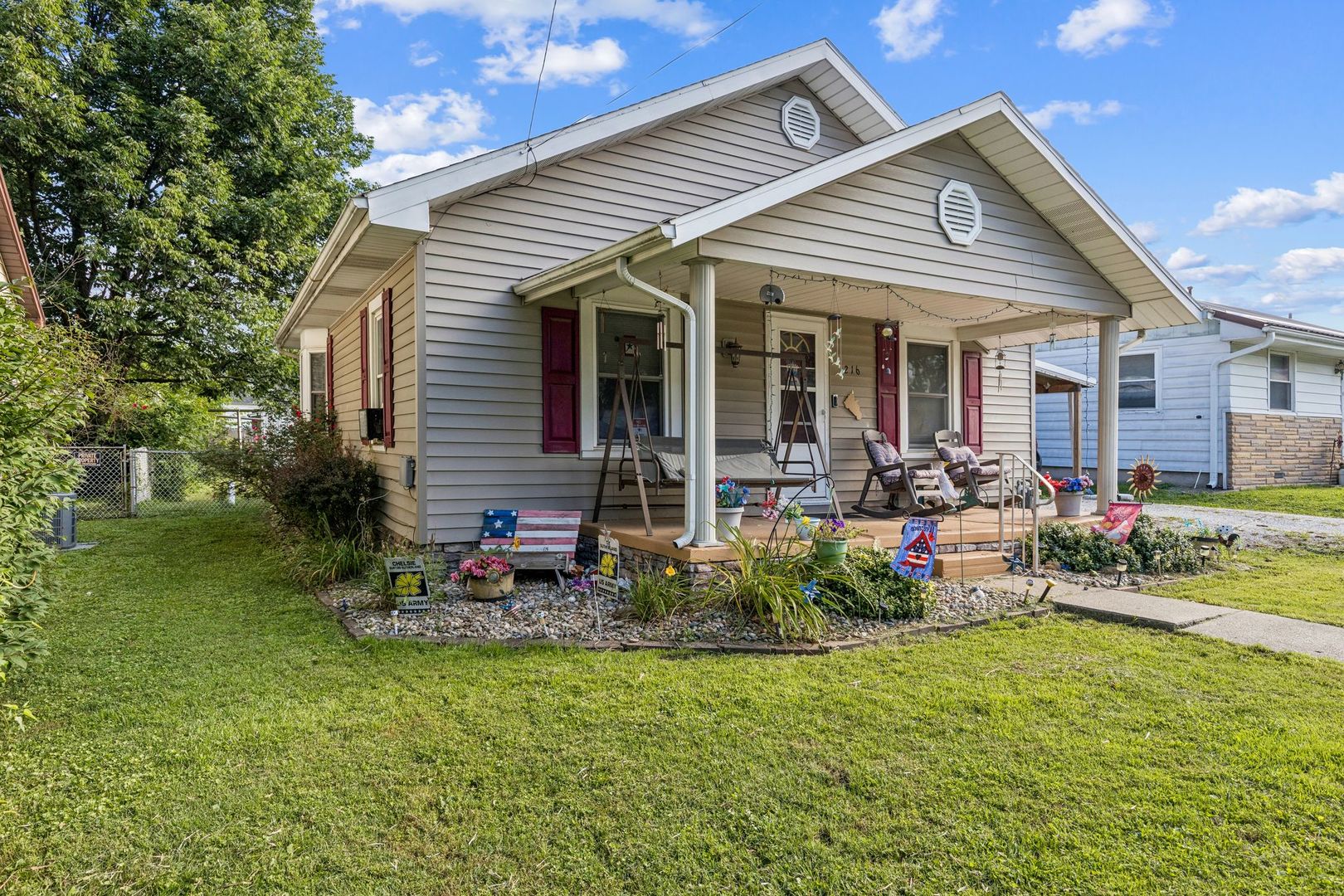 216 E Franklin Street, Olney, IL 62450