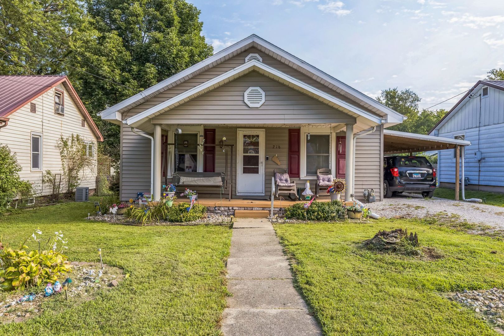 216 E Franklin Street, Olney, IL 62450
