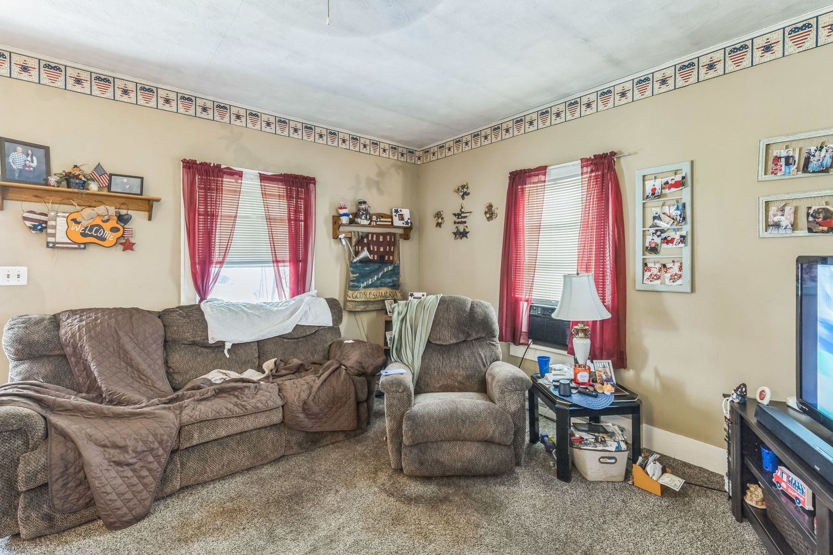 216 E Franklin Street, Olney, IL 62450