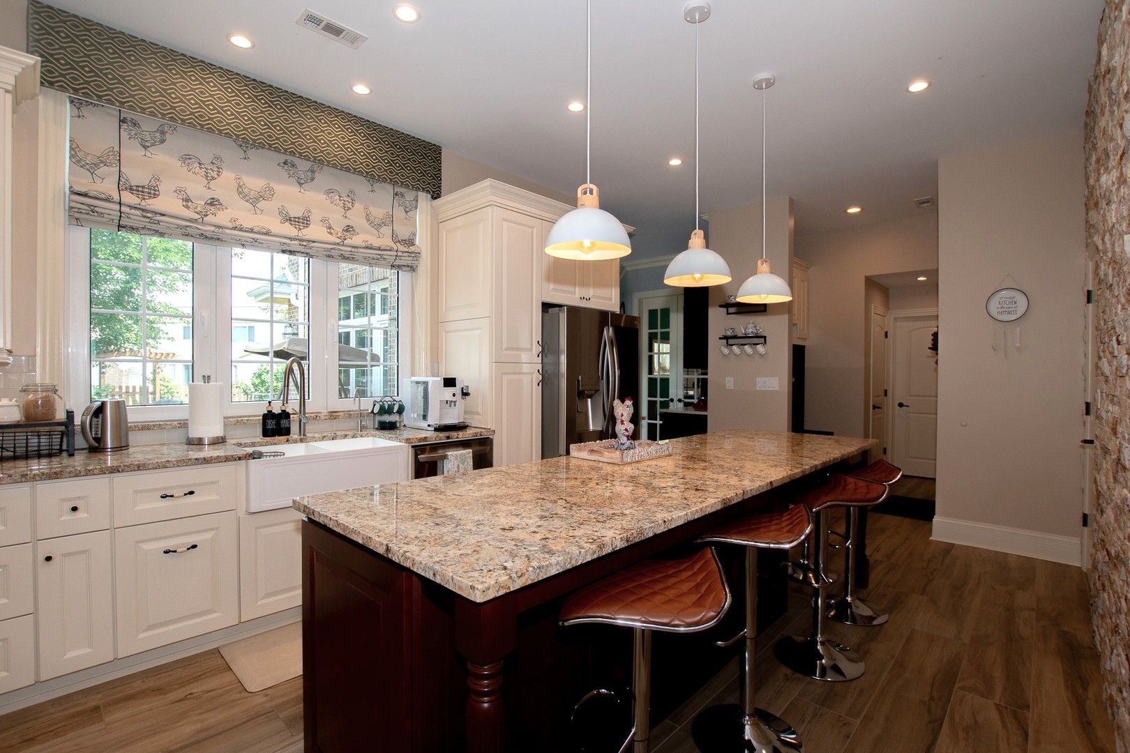 1024 Parker Drive, Schaumburg, IL 60194