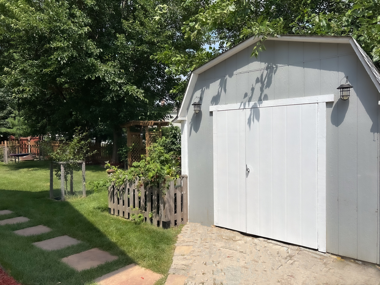 1024 Parker Drive, Schaumburg, IL 60194