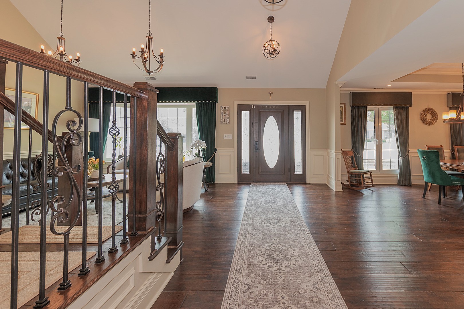 1024 Parker Drive, Schaumburg, IL 60194