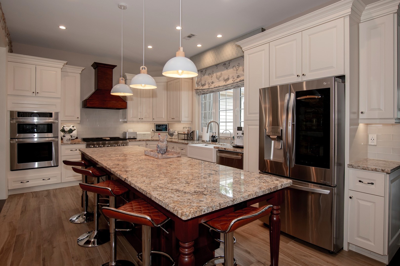 1024 Parker Drive, Schaumburg, IL 60194