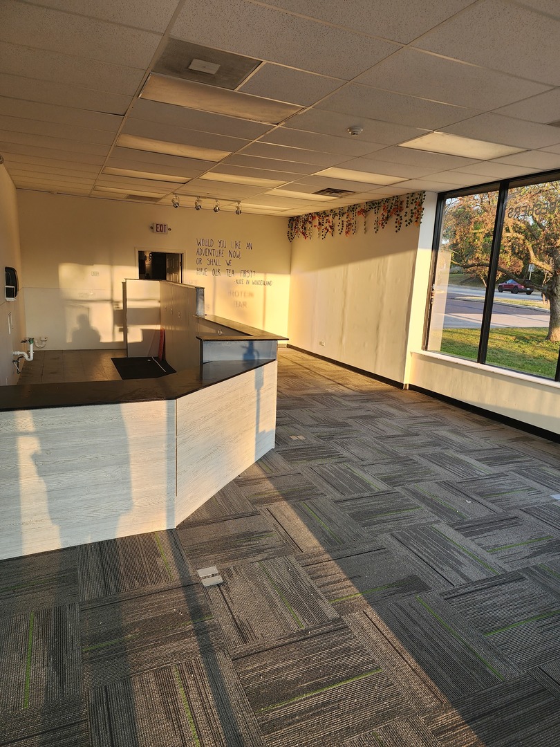 125 E State Road #1, Island Lake, IL 60042