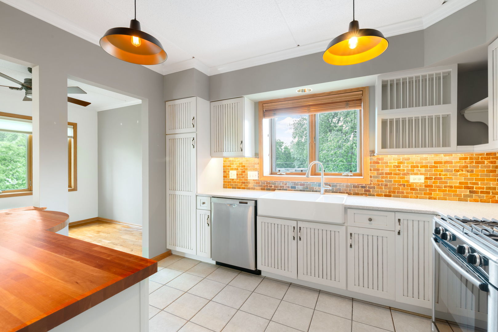 100 N Gary Avenue #304, Wheaton, IL 60187