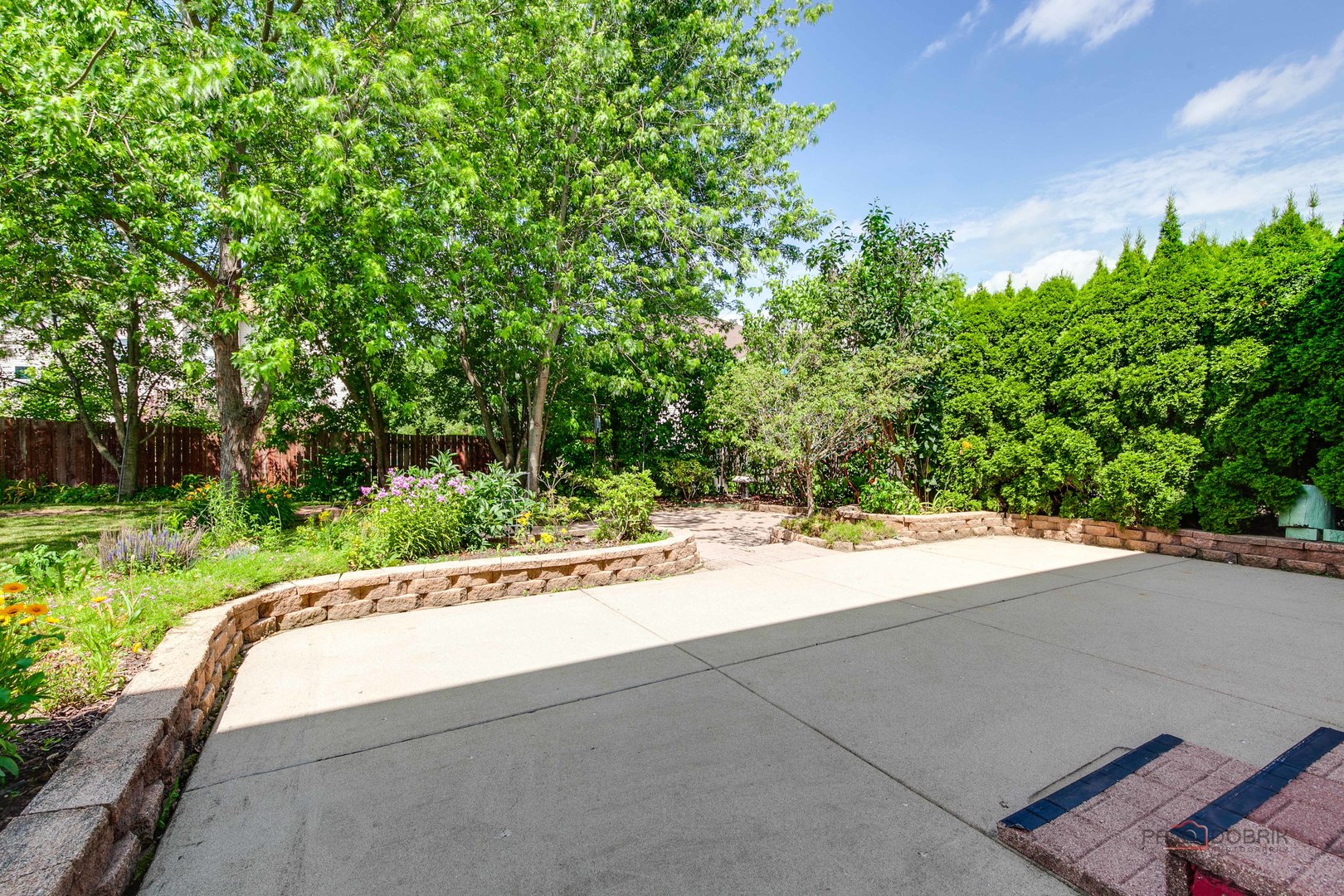 2208 SANCTUARY Court, Gurnee, IL 60031