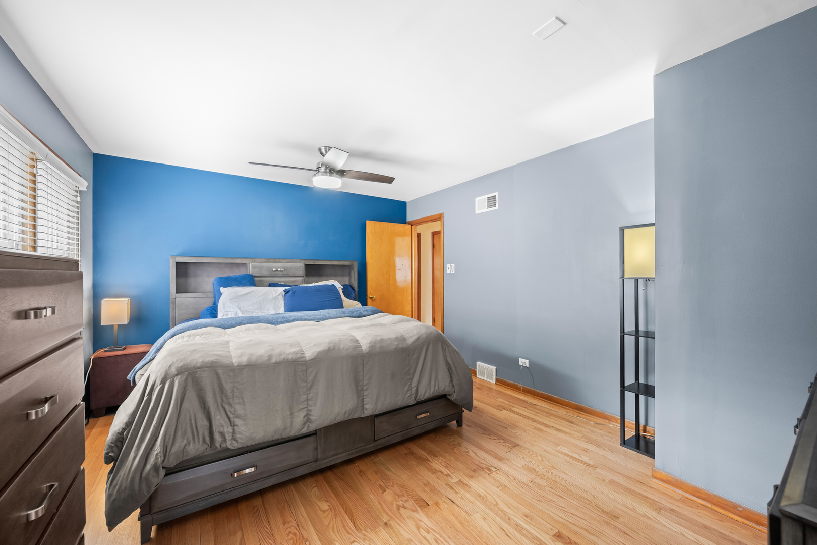 7505 N Oconto Avenue, Chicago, IL 60631