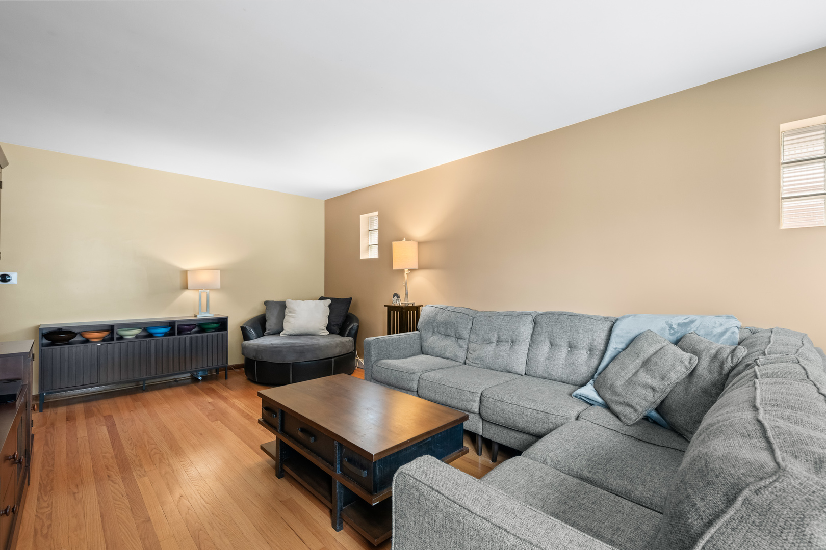 7505 N Oconto Avenue, Chicago, IL 60631