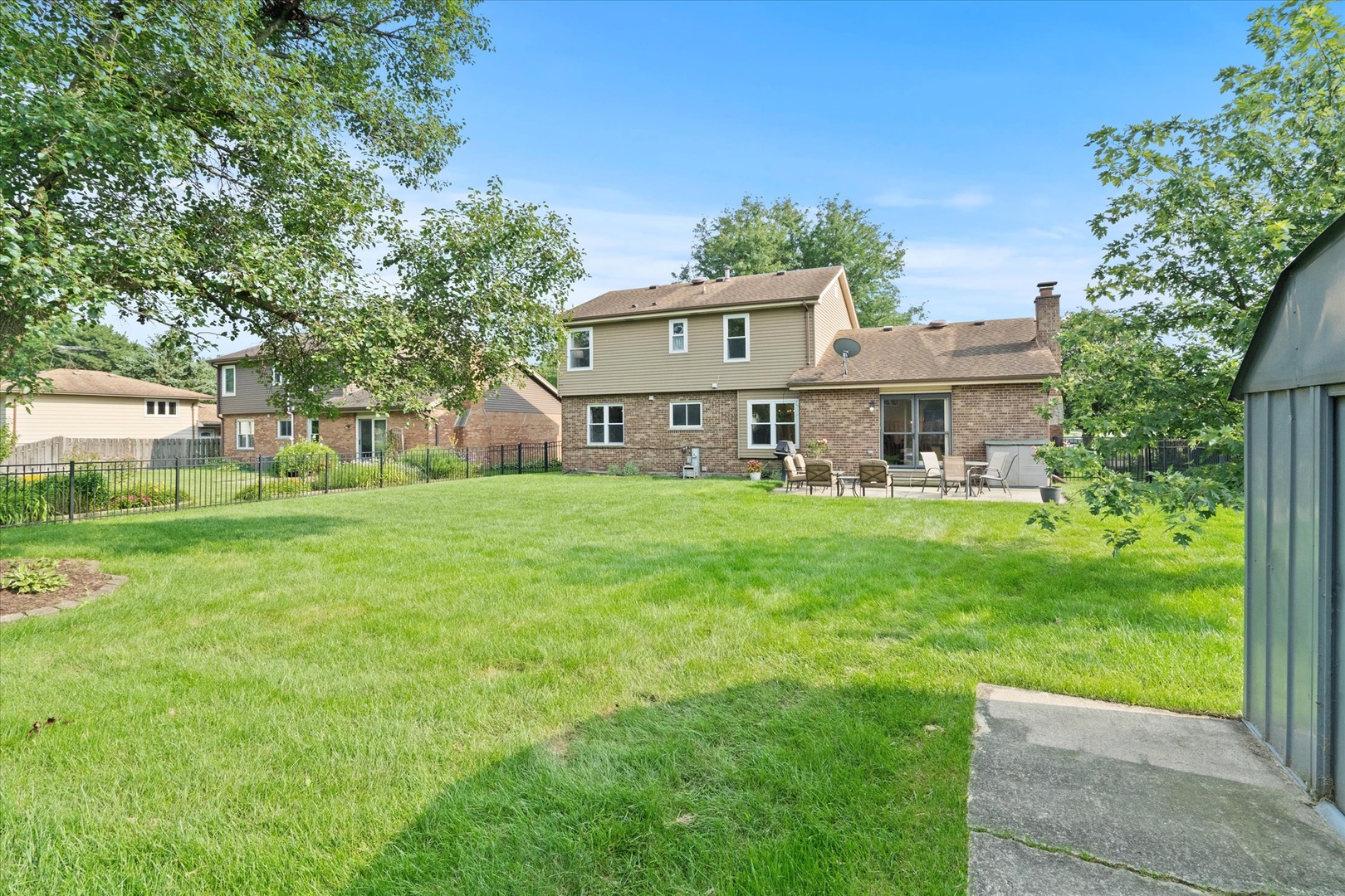 412 W 65th Street, Westmont, IL 60559