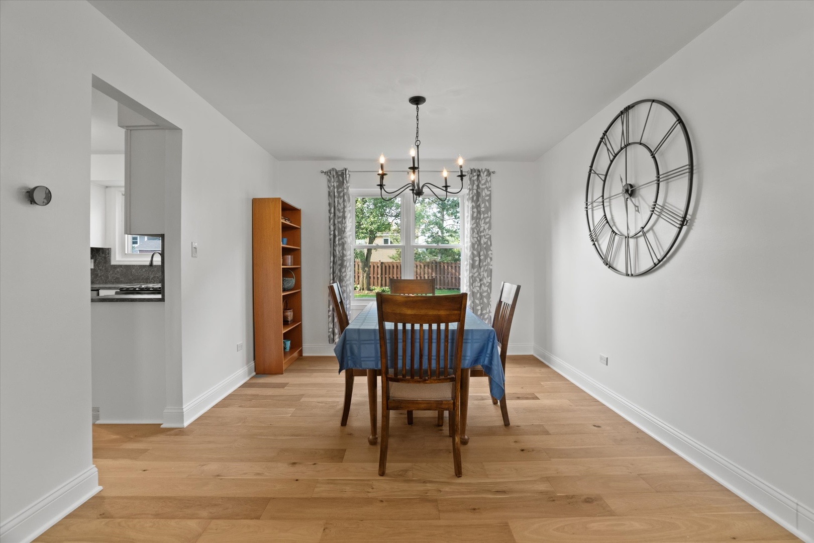 412 W 65th Street, Westmont, IL 60559