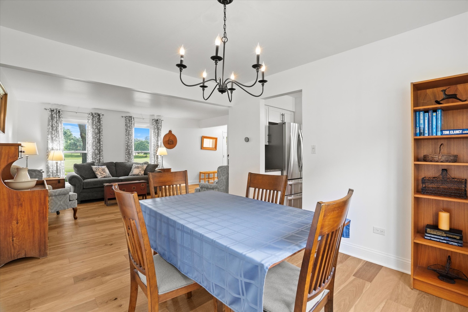 412 W 65th Street, Westmont, IL 60559