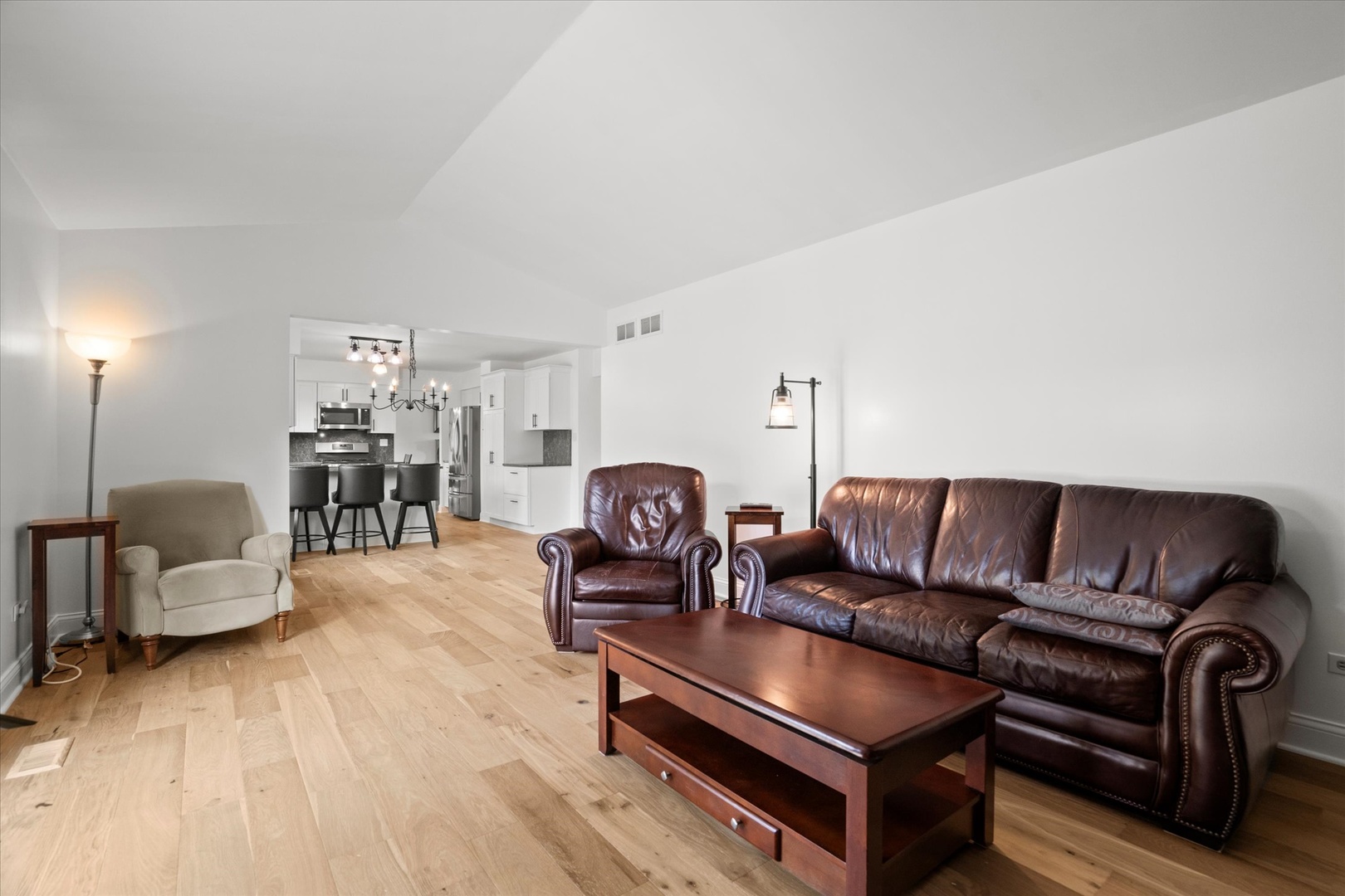 412 W 65th Street, Westmont, IL 60559