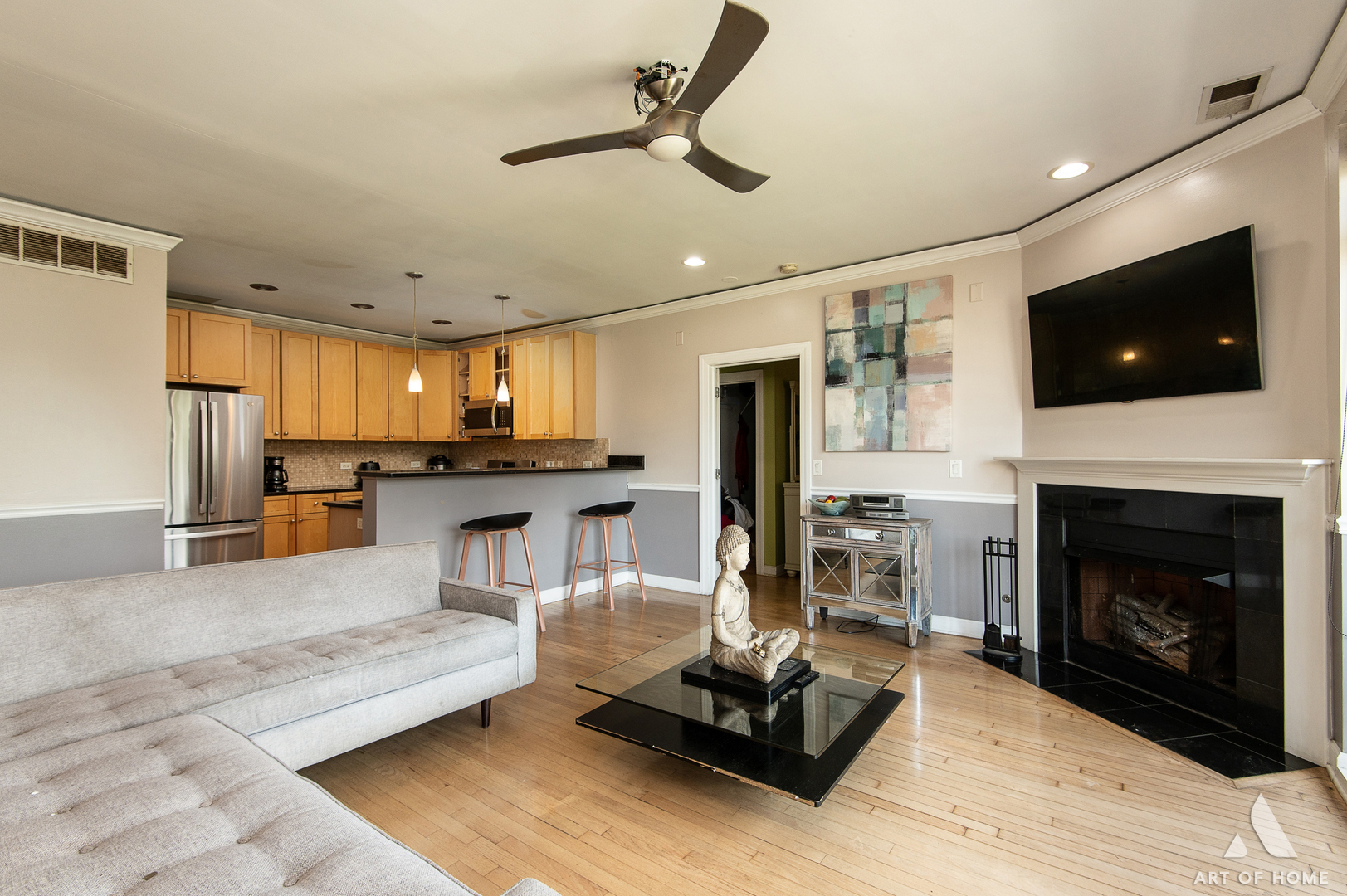 22 S WESTERN Avenue #304, Chicago, IL 60612