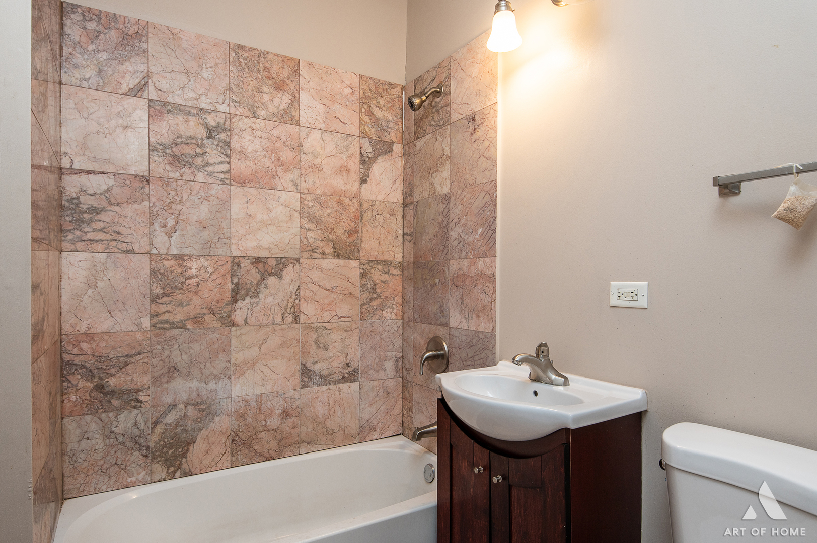 22 S WESTERN Avenue #304, Chicago, IL 60612
