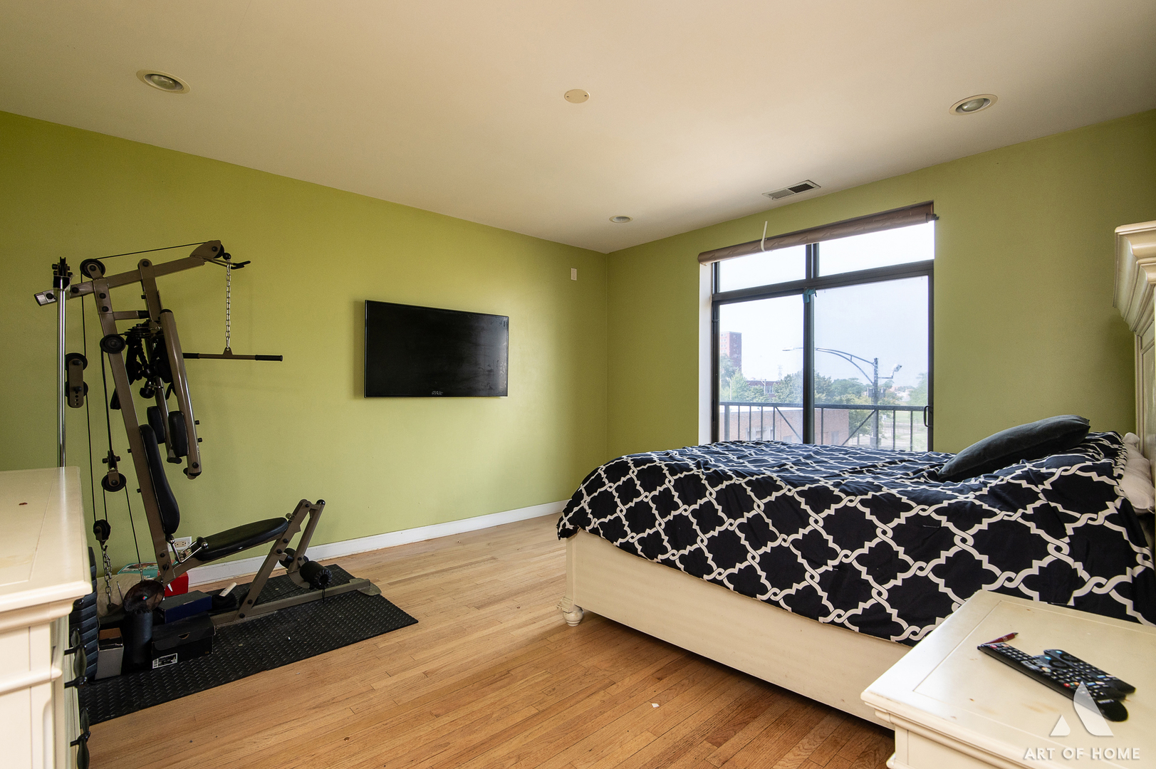 22 S WESTERN Avenue #304, Chicago, IL 60612