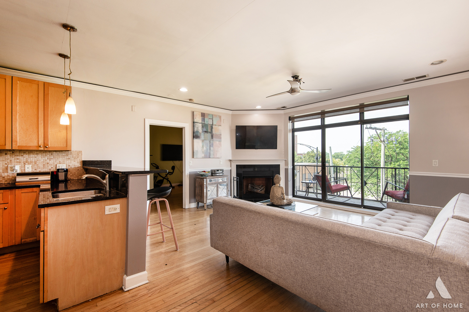 22 S WESTERN Avenue #304, Chicago, IL 60612