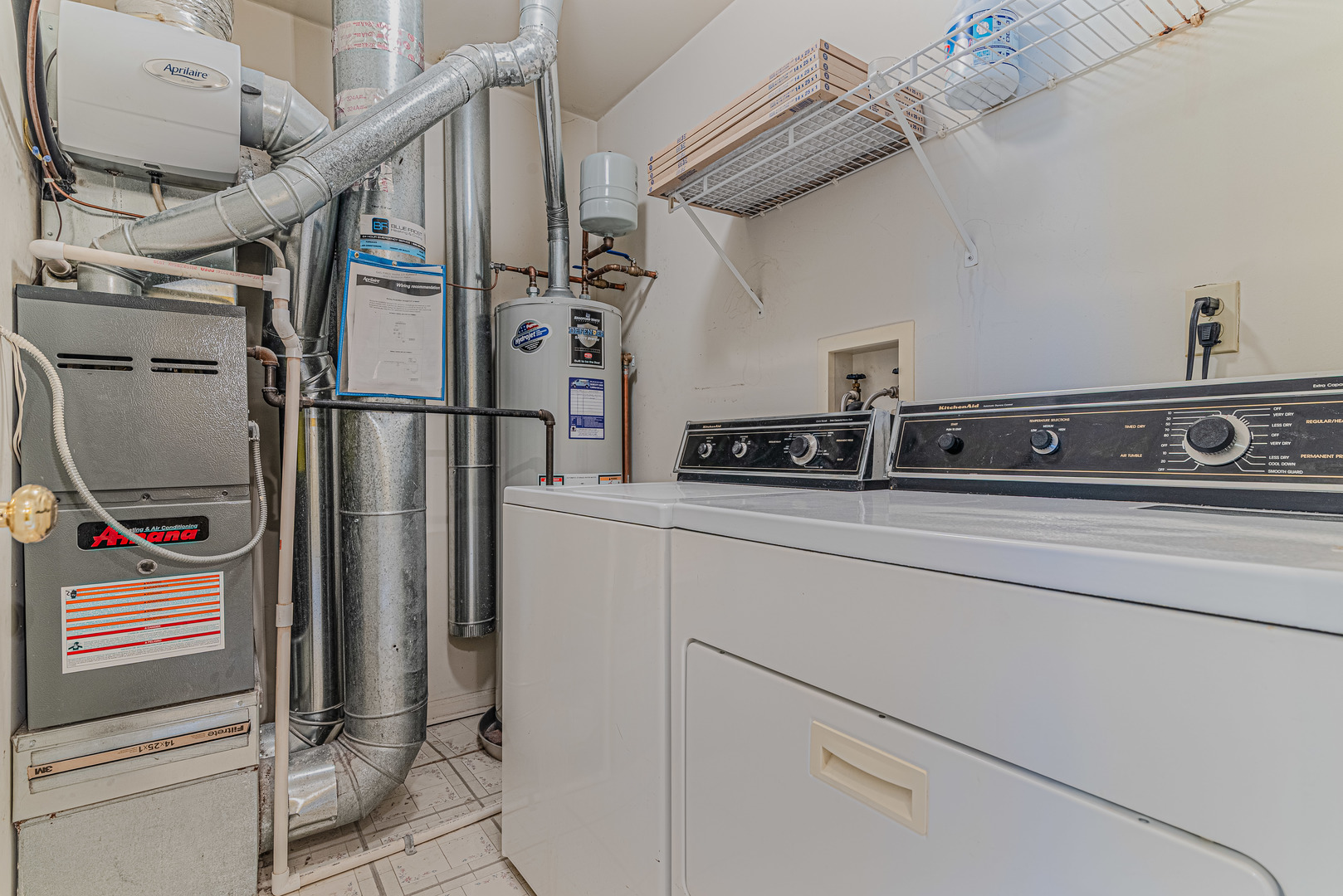 1457 Walnut Hill Avenue #1457, St. Charles, IL 60174